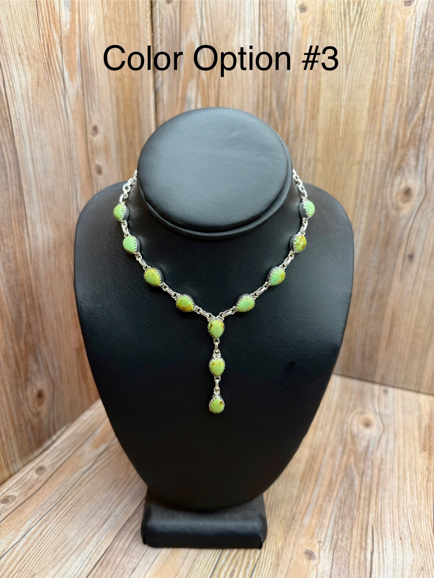 Dainty Lariat