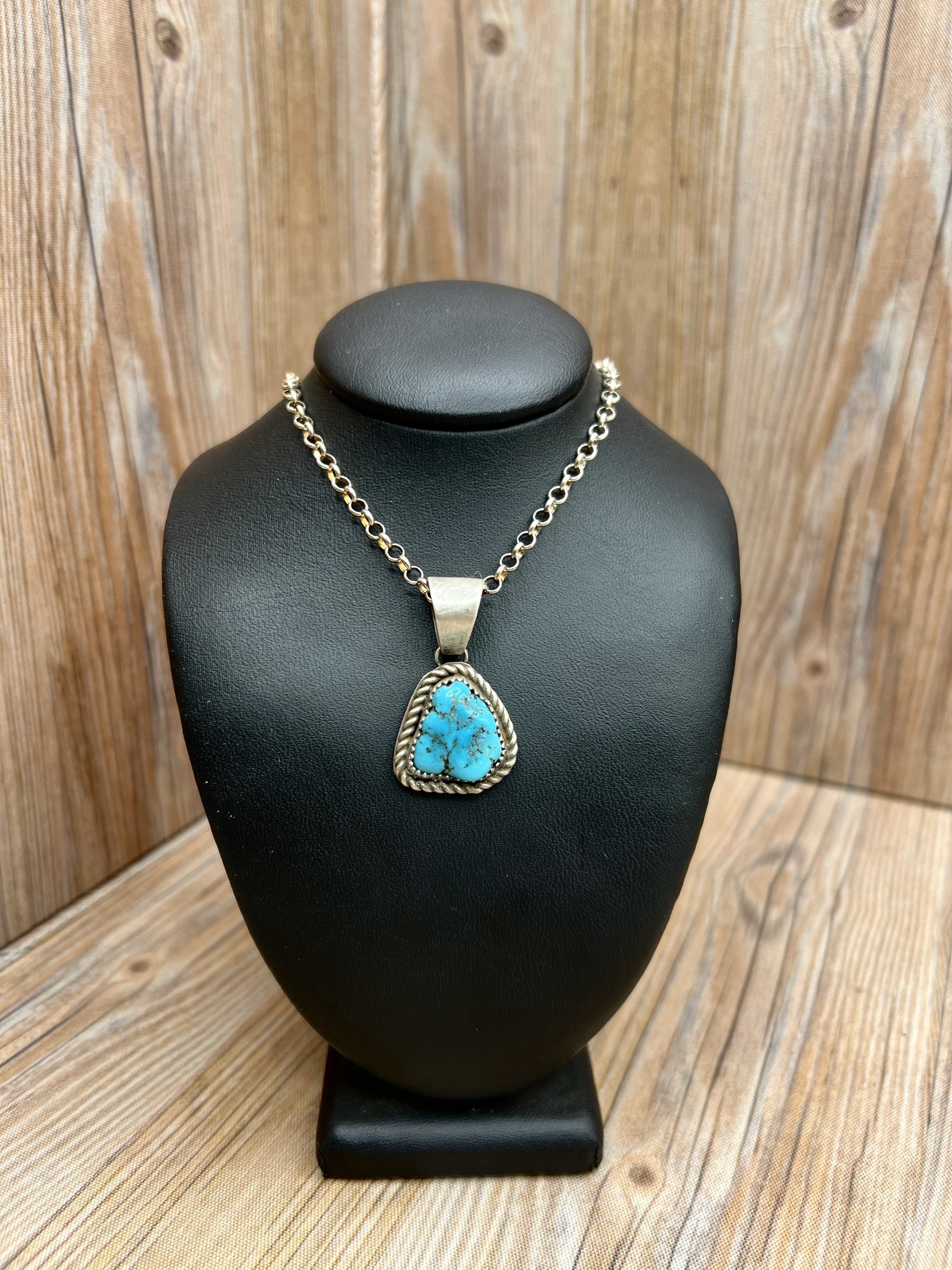 Freeform Pendant Necklace